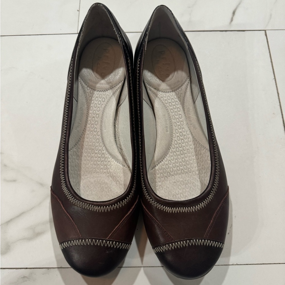 Brown Leather Privó by Clark’s Flats - Picture 4 of 6
